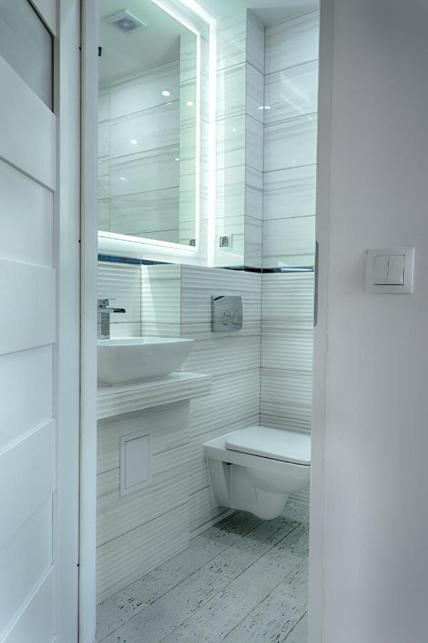 Apartament Sto Metrow Od Morza Świnoujście Екстериор снимка